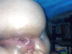 Gran pepino en el culo