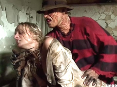 HORROR PORN - Freddy