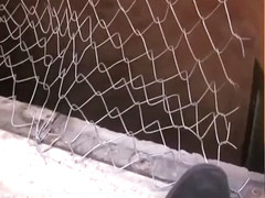 Il drague et baise une meuf dans la rue