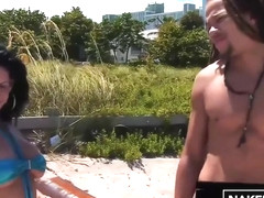 Watch Cool Bella Reeses