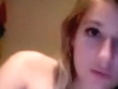 Blonde fingering love tunnel