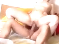 Une nana offre sa chatte pour la premire fois  son petit copain