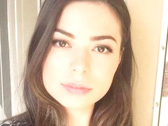 Miranda Cosgrove jerk off challenge