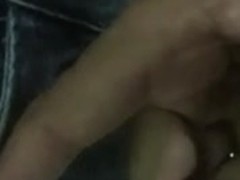 Tocando uma bucetinha no posto de saude