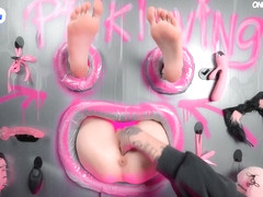 She Squirting And Cums From Fucking In The Anal And Pussy