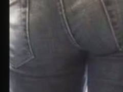 Hot girl gets spy taped while taking a sensual shower