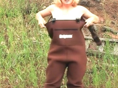 Busty Country Mature Blow Outdoor
