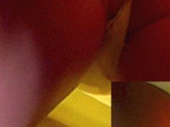 Gorgeous upskirt girl with bubble ass in the streets