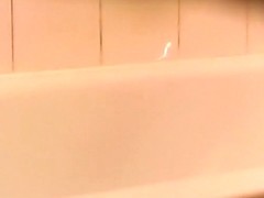 orgasme dans la douche