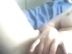 Girlfriend rubbing her pussy on webcam