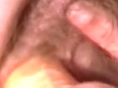 Deux lesbiennes baisent dans une boutique de lingerie