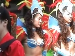 Asian girls are shaking their tits at the city fest dvd DSAM-02