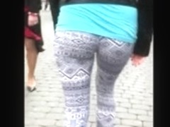 Amazing ass walking down the street