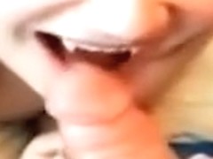 Versaute Mitbewohnerin.