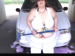 ULTRA- NALGOTASS LAVANDO SU COCHE