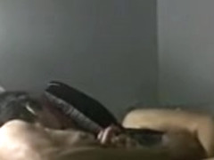 Un couple mur se fait un plan cul apr�s la sieste