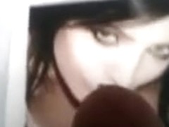 My lovely black brown girlfriend is so sexy I can cum on her fotos