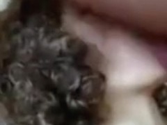 petite bourgeoise nourrie au sperme