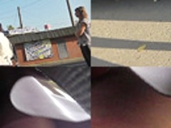 Accidental upskirt shot show amazing bubble butt