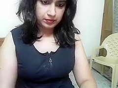 Desi Busty Hotty Exposing With Moaning Voice