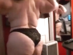 BBW flex muscles for web cam