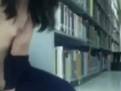 Chica Asi�tica masturb�ndose por la Web Camera.