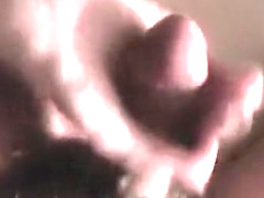 Amateur handjob with a cumshot