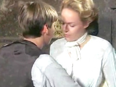 Serena Grandi,Alexandra Vandernoot in L' Iniziazione (1987)