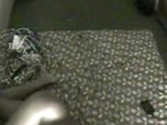 Hidden Voyeur Masturbation im Bett