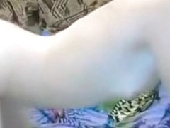 L0rraine torments her pussy