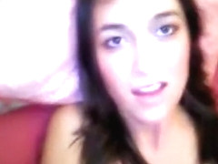 Amateur Brunette babe blowjob skills on cam