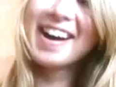 Blonde onanistka chatting