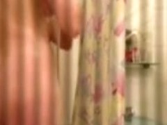 2 angels in the shower