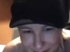 I'm drilling my cunt with toy in amateur hardcore vid