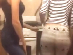 russian girls twerking in the kitchen