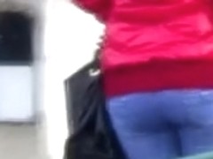 Candid - Nice Ass In Tight Jeans