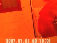 Hidden cam - Mature in bathroom