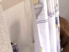 Mature washing voyeur