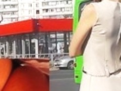 Upskirt in crowd was easily voyeured