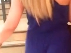 BLOND GIGGLE BUTT