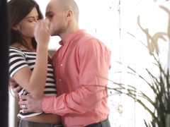 Tall brunette hottie Nita Star has all hole schtuped then gets a facial