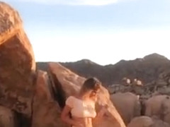 Sara Underwood totally naked in the desert
