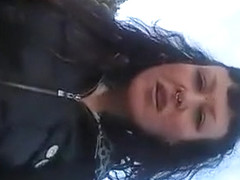 Miss Wagon e Miss Anyta mostrano i piedi al parco