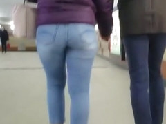 junior sexy blonde with hot round ass