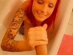 redhead takes nice cumshot in the eye