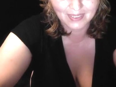 Mature plays chatting