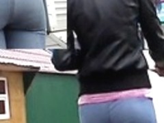 Constricted booty jeans movie with hawt closeups