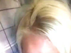 blonde american gets wet on periscope