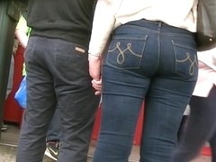 Candid big ass in tight Scarlet jeans