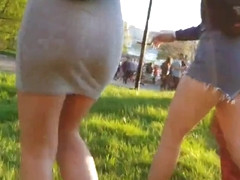 Candid hot blonde jiggle in grey!